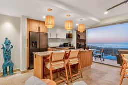 Private Rooftop Pool - Ocean View Romantic Getaway